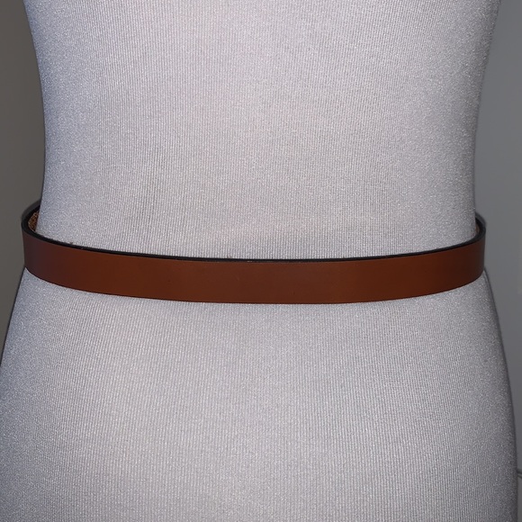 COACH GORGEOUS SIZE SMALL LEATHER BELT - Picture 4 of 8